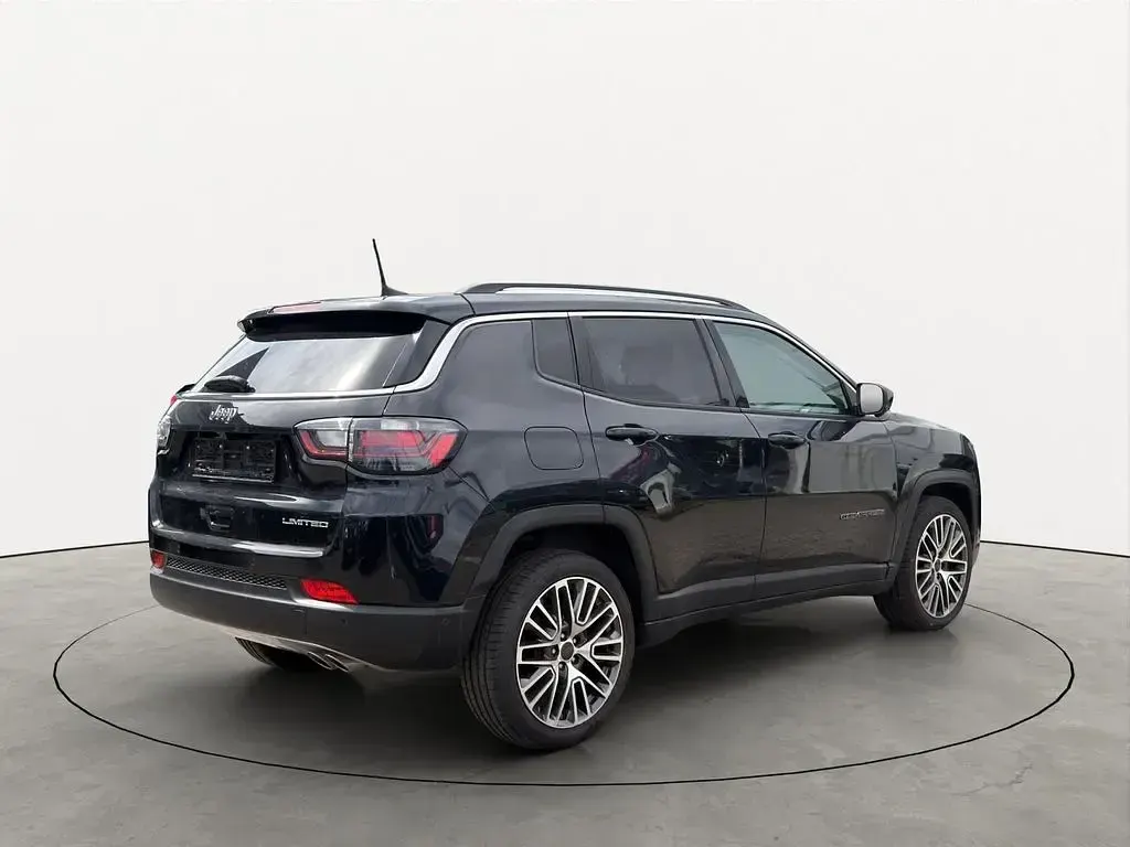 Gebraucht Jeep Compass Limited 131 PS (96 kW) 2022 Schwarz SUV