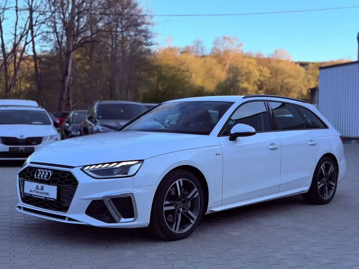 Gebraucht Audi A4 S-Line 204 PS (150 kW) 2022 Weiß Kombi
