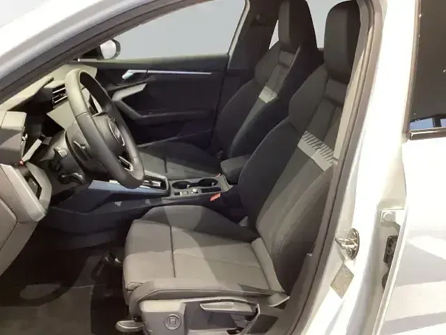 Brugt Audi A3 Advanced 116 HK (85 kW) 2025 Hvid Sedan
