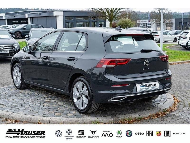 Gebraucht VW Golf VIII Style 190 PS (139 kW) 2022 Grau Limousine