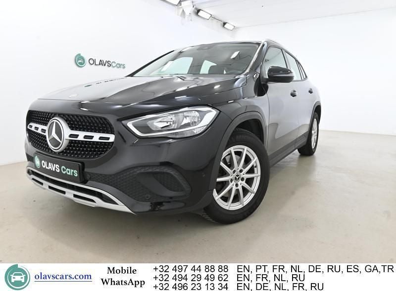 Schwarz Gebraucht 2022 Mercedes GLA180 SUV | 21.659 € (Guter Preis) - Bild 1/4