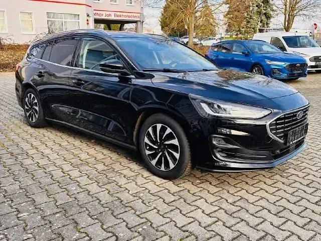 Gebraucht Ford Focus Titanium X 125 PS (91 kW) 2024 Schwarz Limousine