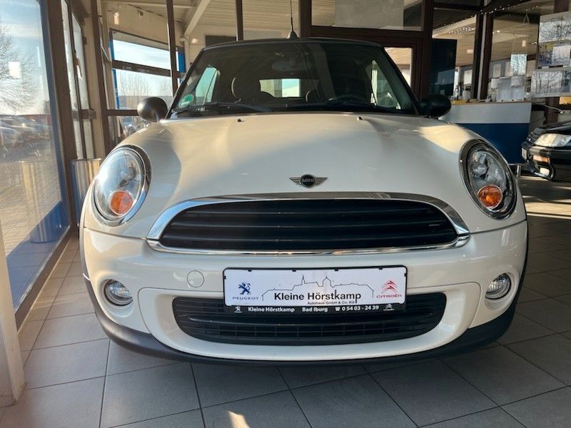 Weiß Gebraucht 2015 Mini One Cabriolet Cabrio | 9.790 € (Guter Preis) - Bild 1/4