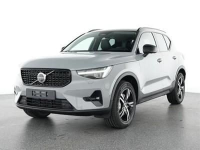 Grau Gebraucht 2025 Volvo XC40 Plus SUV | 37.440 € (Fairer Preis) - Bild 1/4