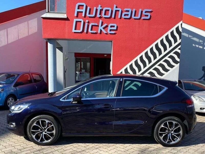 Gebraucht DS Automobiles DS4 211 PS (155 kW) 2016 Encre dark blue Limousine