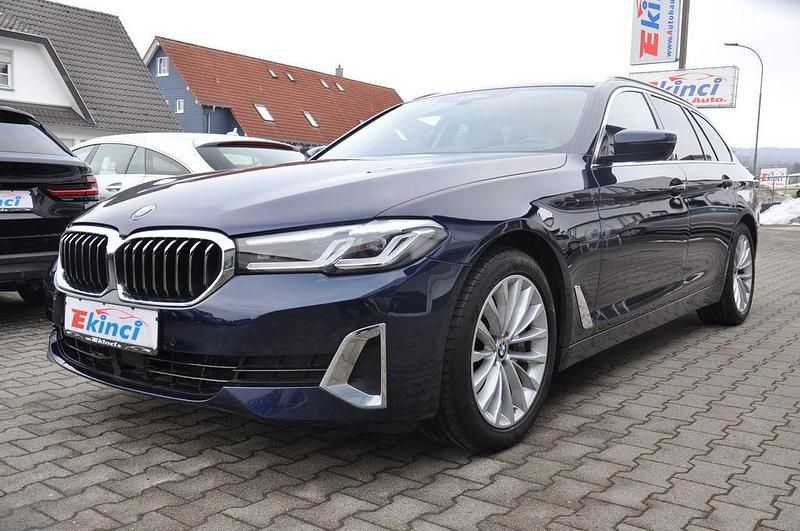 Gebraucht BMW 540 Luxury Line 340 PS (250 kW) 2021 Blau Kombi