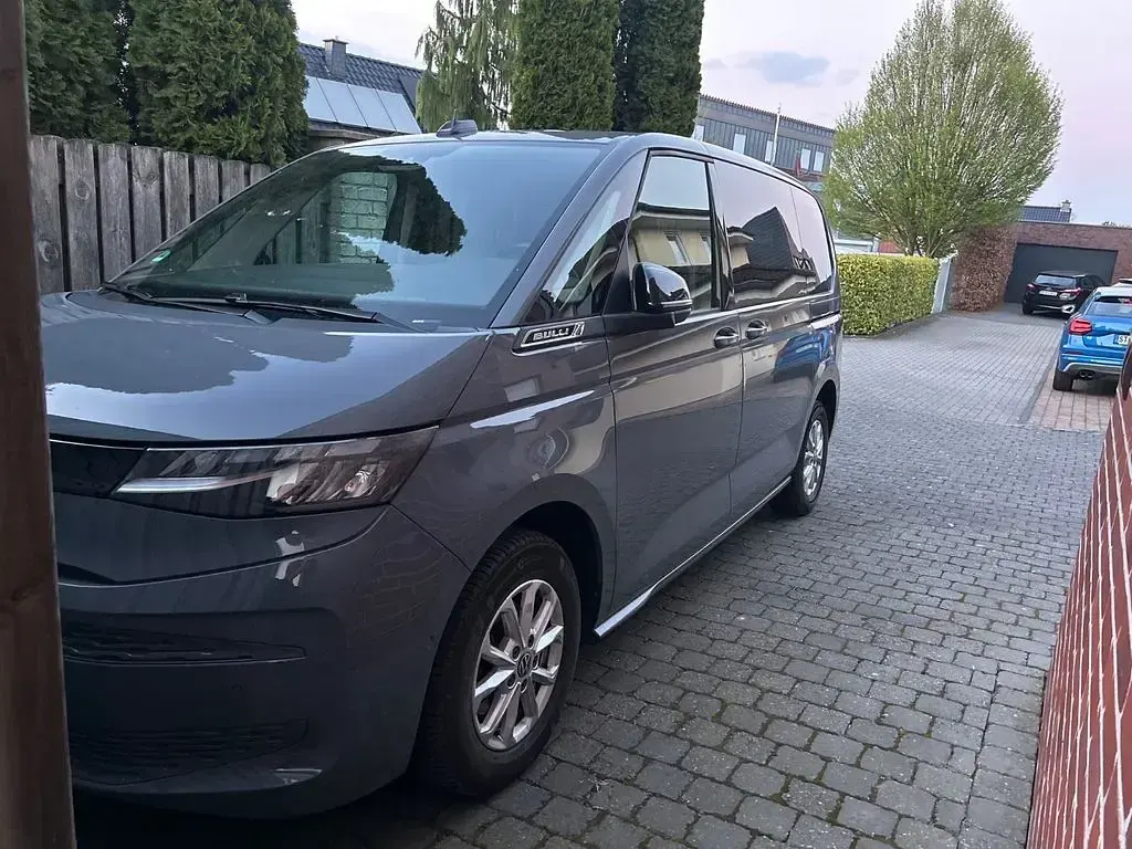 Używany VW T7 150 KM (110 kW) 2025 Szary Van