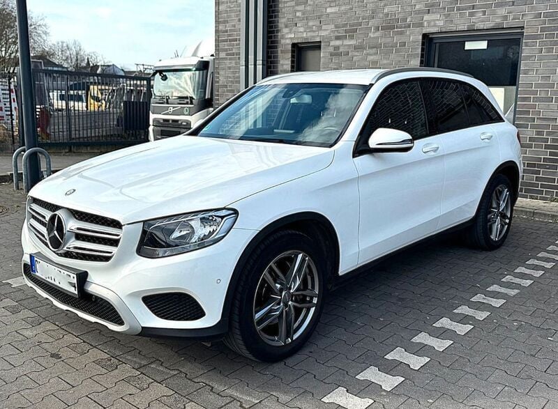 Weiß Gebraucht 2016 Mercedes GLC250 SUV | 19.950 € (Superpreis) - Bild 1/4