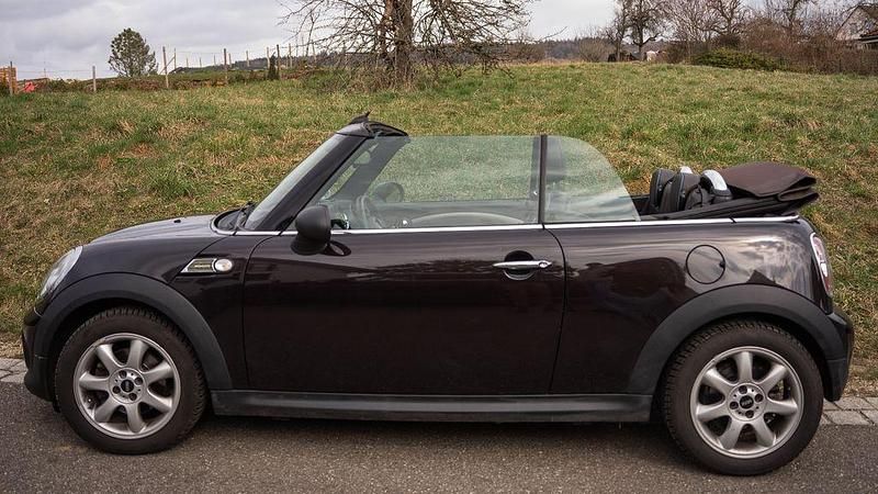 Gebraucht Mini One Cabriolet 98 PS (72 kW) 2015 Braun Cabrio