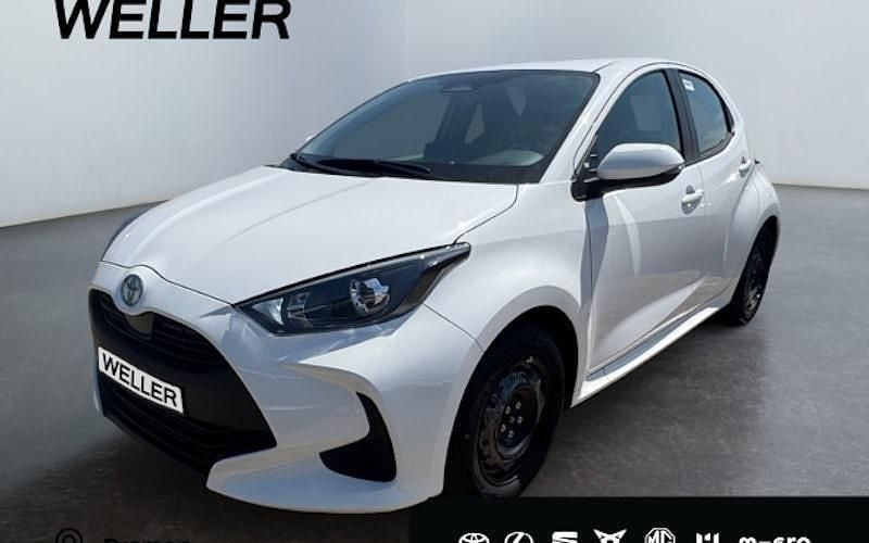 Weiß Neu 2025 Toyota Yaris Hybrid Business Edition Limousine | 23.980 € (Guter Preis) - Bild 1/4