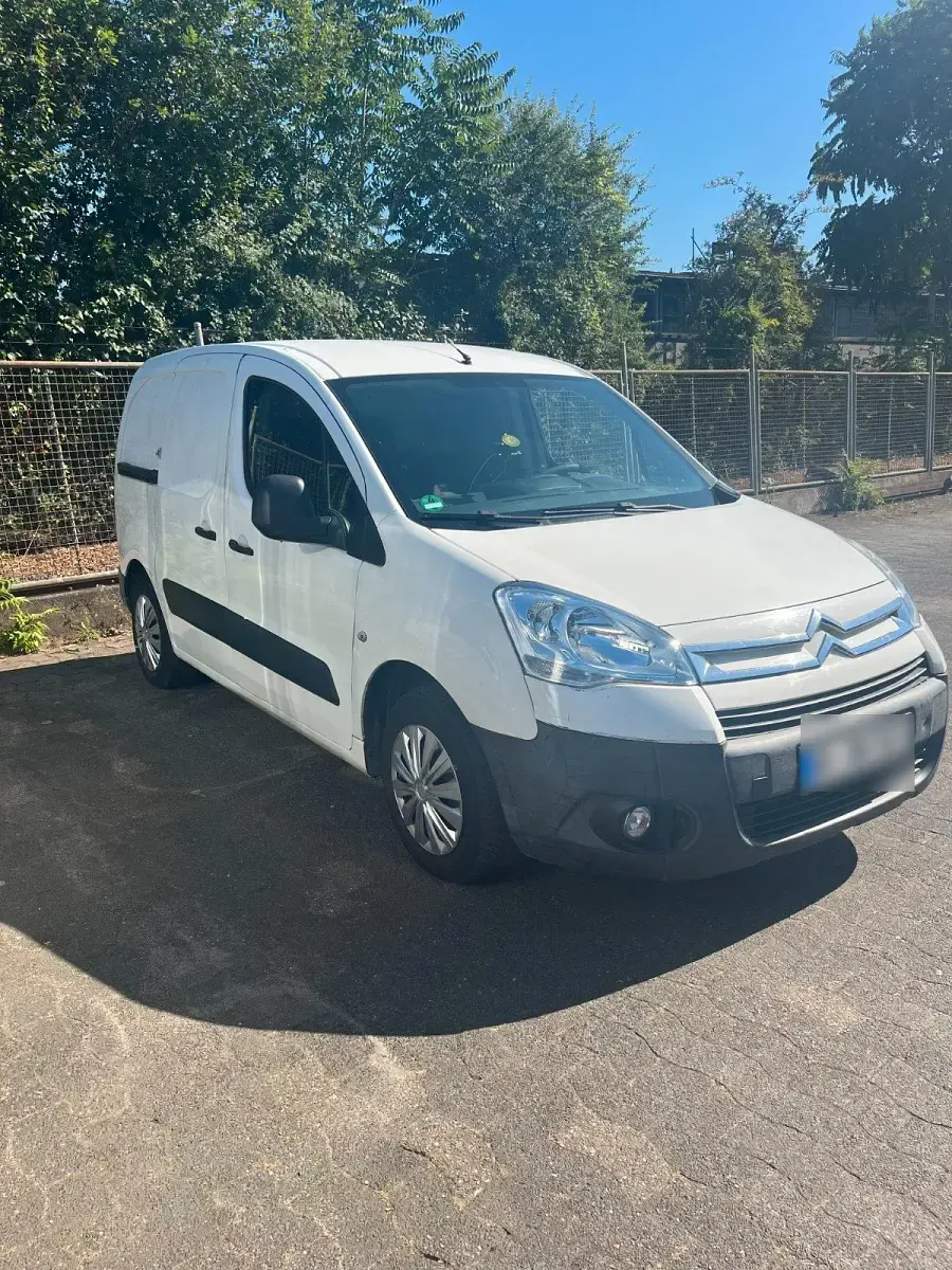 Gebraucht Citroën Berlingo 75 PS (55 kW) 2008 Weiß Van / Kleinbus
