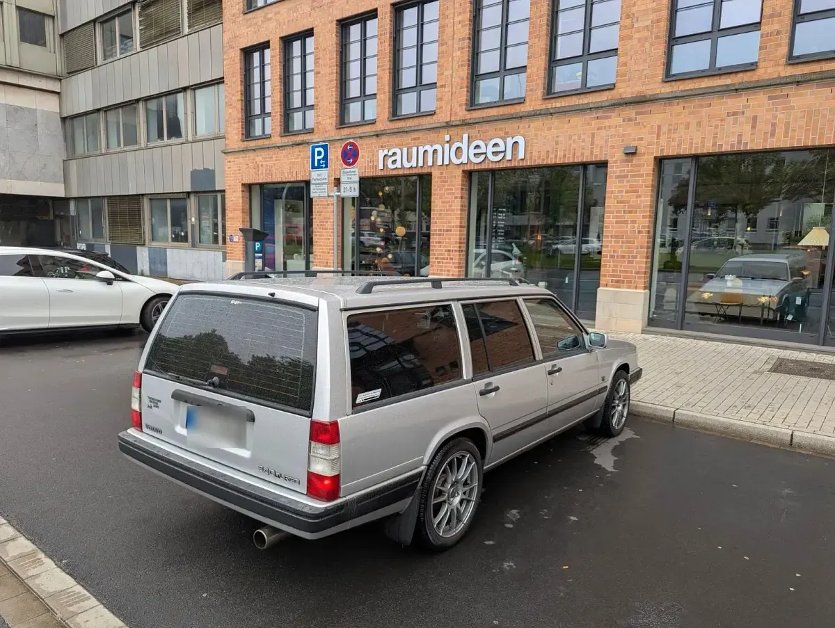 Gebraucht Volvo 945 165 PS (121 kW) 1998 Silber Kombi