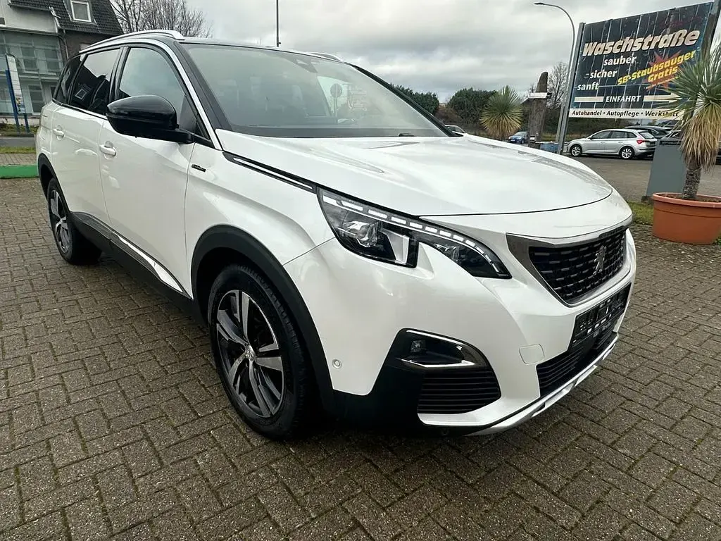 Gebraucht Peugeot 5008 GT-line 181 PS (133 kW) 2020 Weiß Van / Kleinbus