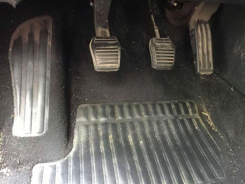 Gebraucht Ford Mondeo Ghia 131 PS (96 kW) 2002 Grau Limousine