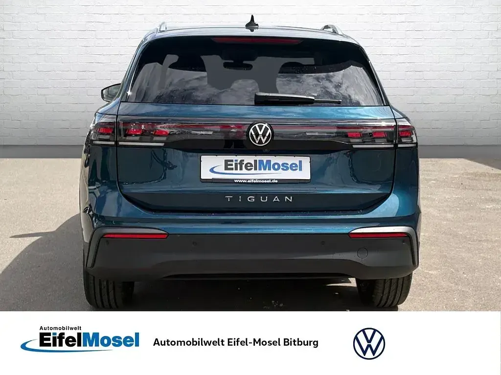 Neu VW Tiguan Life 150 PS (110 kW) 2026 Blau SUV