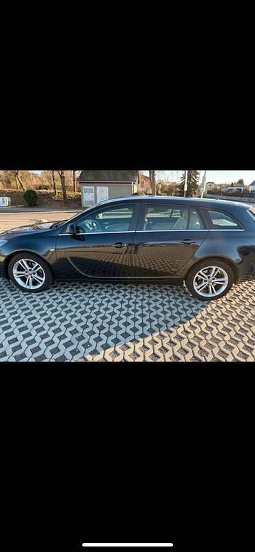 Gebraucht Opel Insignia 140 PS (102 kW) 2013 Kombi
