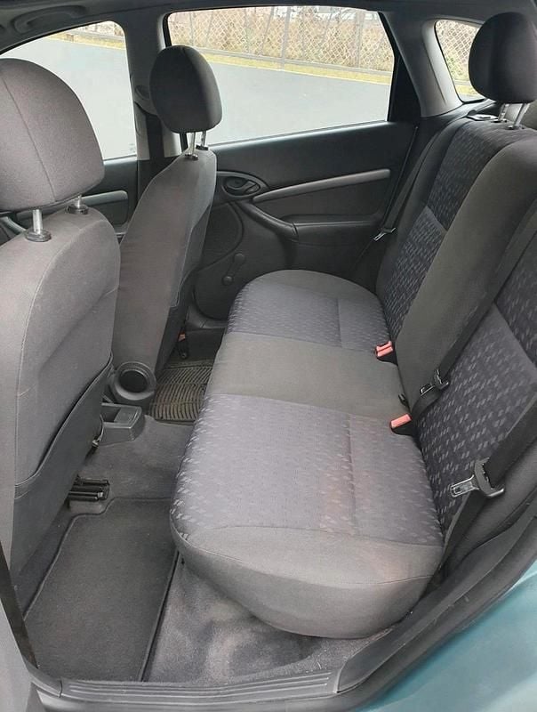 Gebraucht Ford Focus Ambiente 75 PS (55 kW) 1999 Andere farben Kombi