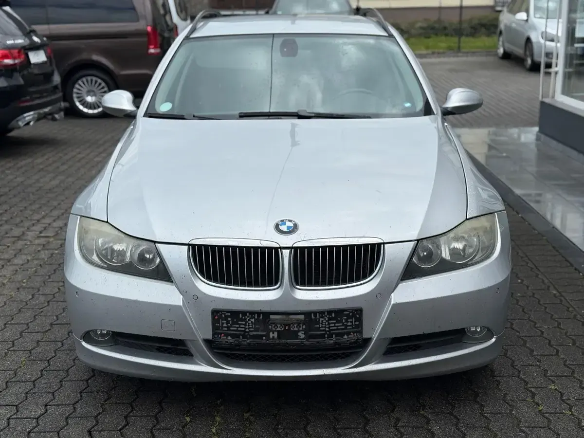 Brugt BMW 325 Advantage 218 HK (160 kW) 2007 Sølv Stationcar