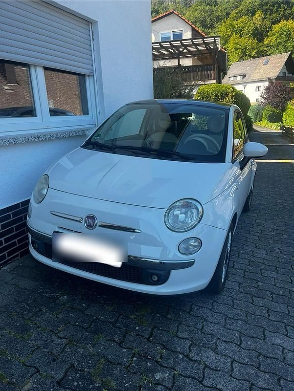 Weiß Gebraucht 2010 Fiat 500 Limousine | 5.000 € (Fairer Preis) - Bild 1/4