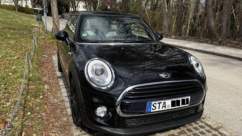 Gebraucht Mini Cooper 136 PS (100 kW) 2017 Schwarz Kleinwagen