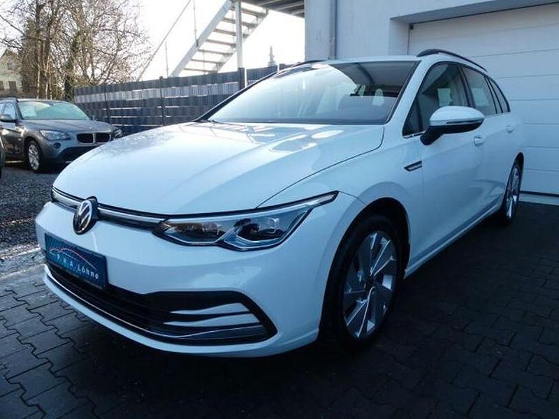 Gebraucht VW Golf VIII Style 150 PS (110 kW) 2022 Weiß Limousine