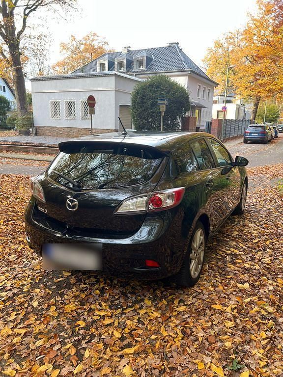 Gebraucht Mazda 3 116 PS (85 kW) 2013 Schwarz Limousine