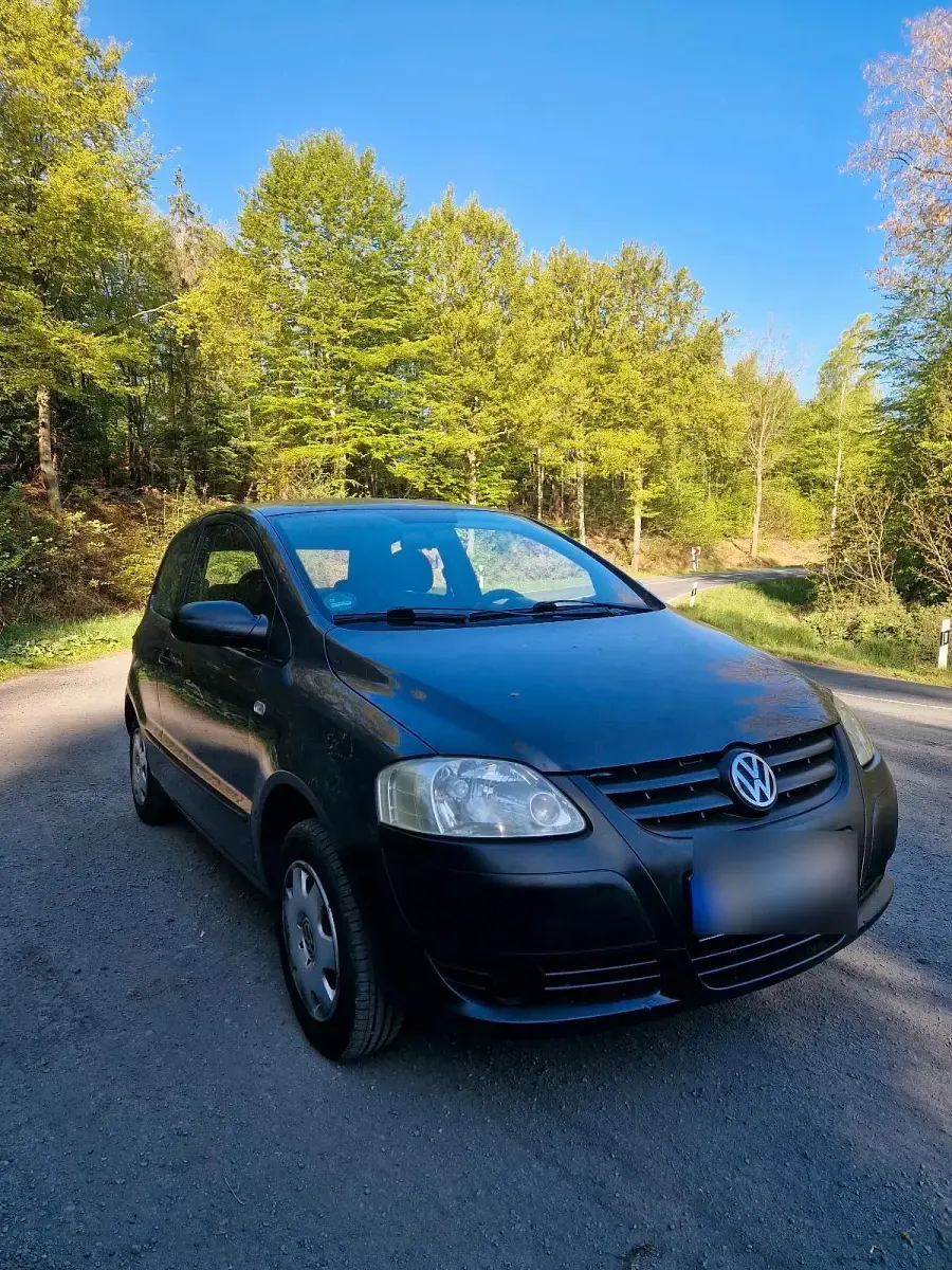Gebraucht VW Fox 54 PS (39 kW) 2006 Grau Kleinwagen