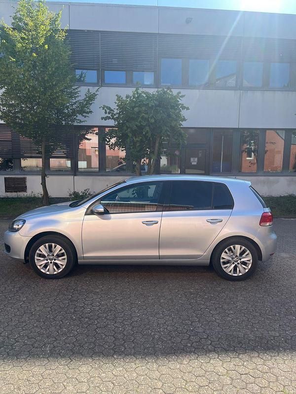 Gebraucht VW Golf VI Trendline 80 PS (58 kW) 2010 Grau Kleinwagen