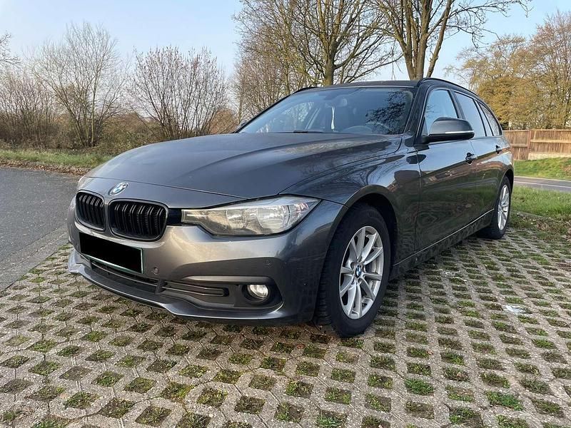 Gebraucht BMW 316 Advantage 116 PS (85 kW) 2017 Silber Kombi