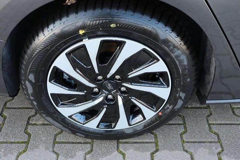 Neu Ford Focus Titanium X 155 PS (114 kW) 2025 Magnetic metallic Kombi