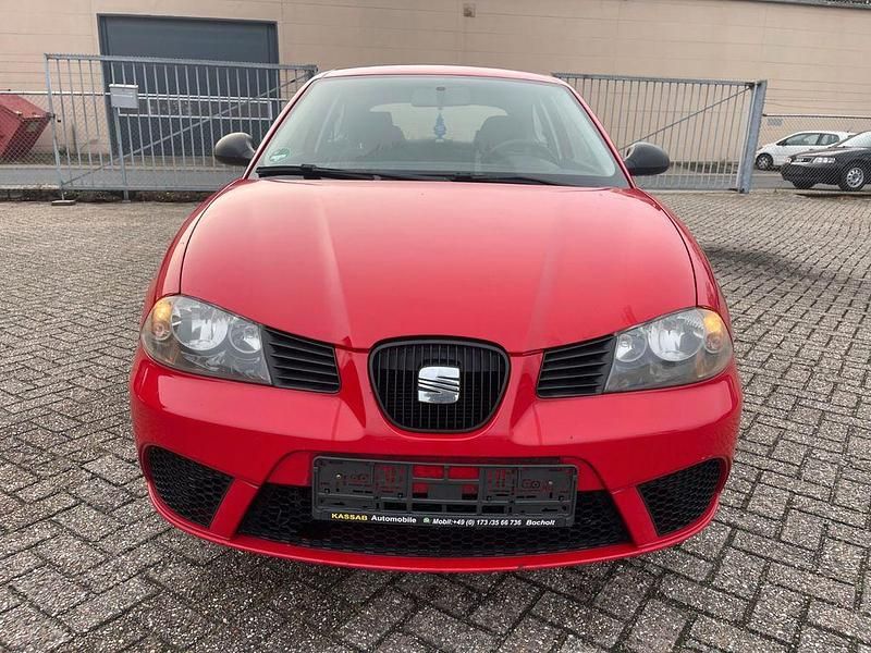 Rot Gebraucht 2008 Seat Ibiza Reference Limousine | 1.490 € (Fairer Preis) - Bild 1/4