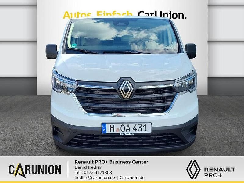 Gebraucht Renault Trafic Komfort 131 PS (96 kW) 2025 Arktisweiß Van / Kleinbus
