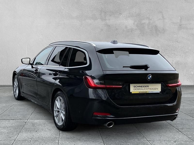Gebraucht BMW 318 Advantage 150 PS (110 kW) 2023 Schwarz Kombi