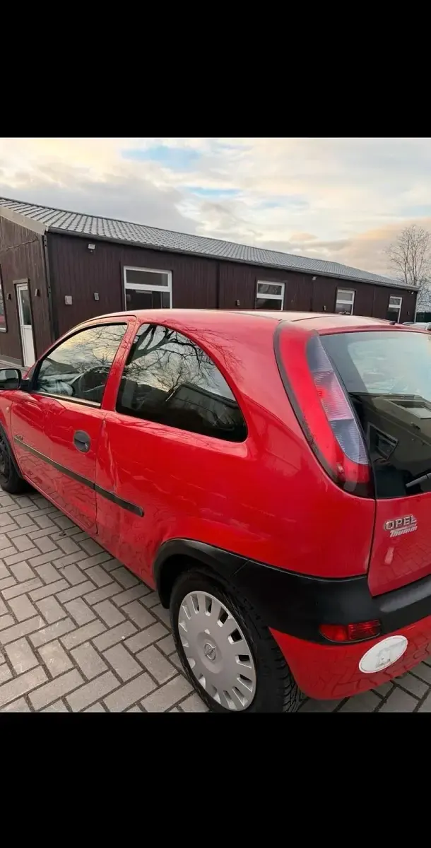 Gebraucht Opel Corsa 90 PS (66 kW) 2001 Rot Kleinwagen