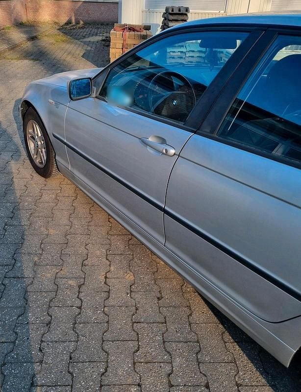 Gebraucht BMW 316 116 PS (85 kW) 2003 Silber Limousine