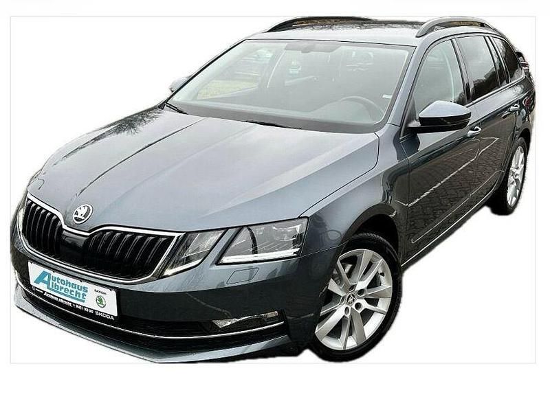 Quarzgrau metallic (metallic) Gebraucht 2017 Skoda Octavia Style Kombi | 16.650 € (Teuer) - Bild 1/1