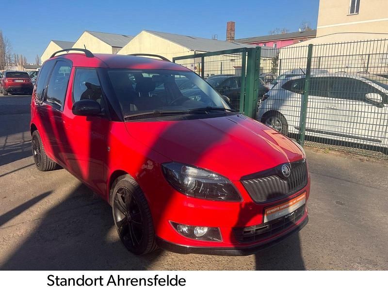 Rot Gebraucht 2014 Skoda Roomster Noire Kombi | 8.990 € (Teuer) - Bild 1/3