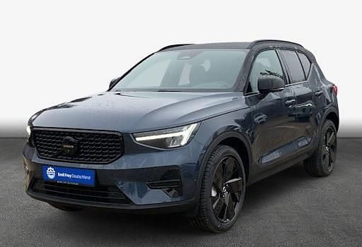 Neu Volvo XC40 Plus 163 PS (119 kW) 2026 Blau SUV