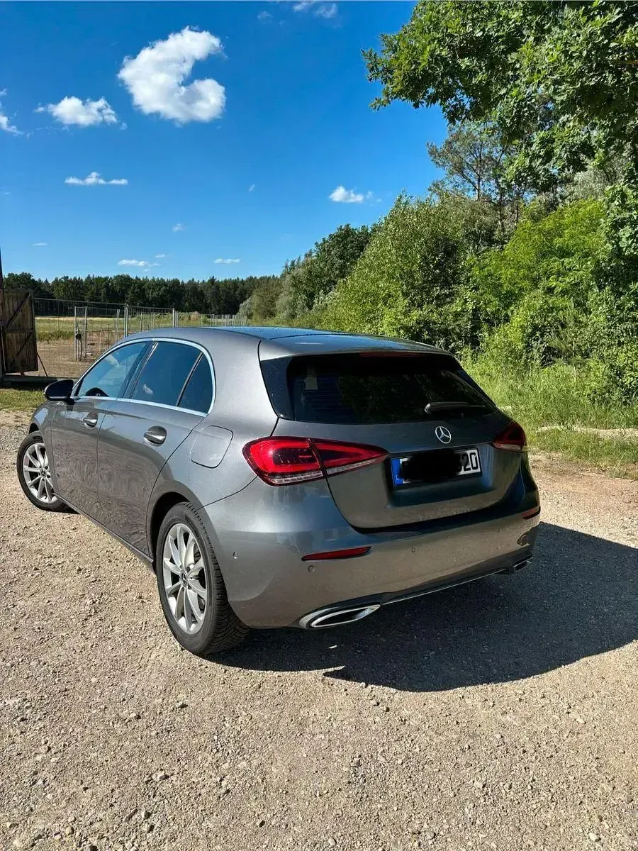 Gebraucht Mercedes A250 224 PS (164 kW) 2018 Grau Limousine