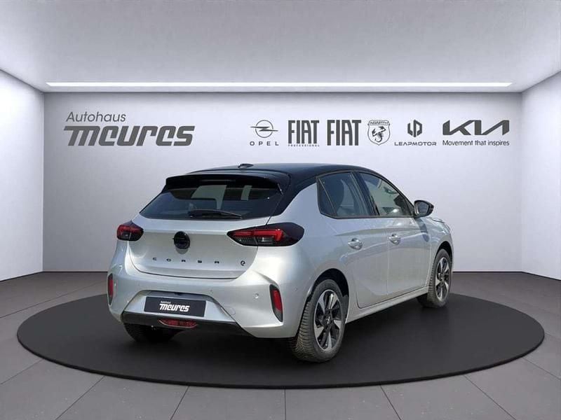 Novo Opel Corsa-e 105 kW (144 HP) 2025 Prateado Citadino