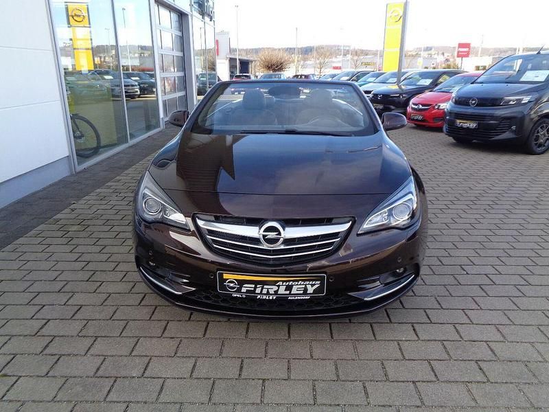 Gebraucht Opel Cascada Innovation 200 PS (147 kW) 2015 Braun Cabrio