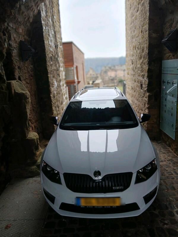 Weiß Gebraucht 2015 Skoda Octavia RS Kombi | 10.500 € (Superpreis) - Bild 1/4