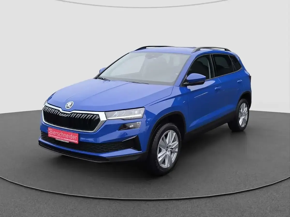 Neu Skoda Karoq Selection 116 PS (85 kW) 2025 Blau SUV