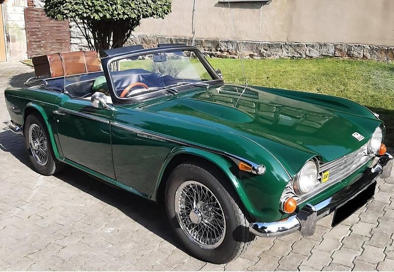 Grün Gebraucht 1968 Triumph TR 250 | 41.500 € - Bild 1/2