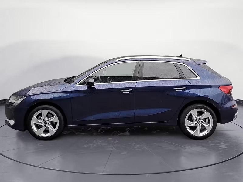 Gebraucht Audi A3 Advanced 150 PS (110 kW) 2025 Navarrablau metallic Limousine