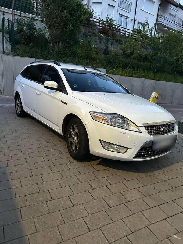 Weiß Gebraucht 2010 Ford Mondeo Kombi | 3.000 € (Guter Preis) - Bild 1/4