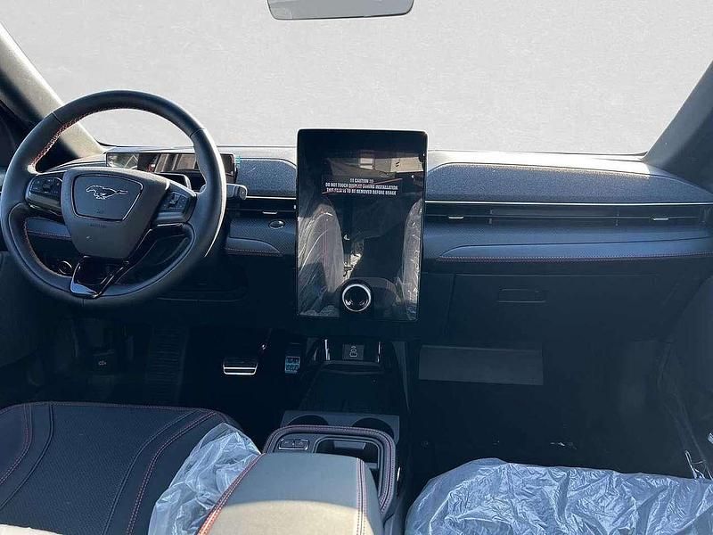 Neu Ford Mustang Mach-E 216 kW (294 PS) 2025 Schwarz SUV