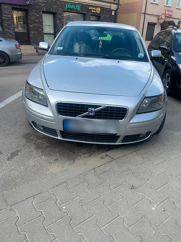 Silber Gebraucht 2005 Volvo S40 Limousine | 2.000 € (Teuer) - Bild 1/4