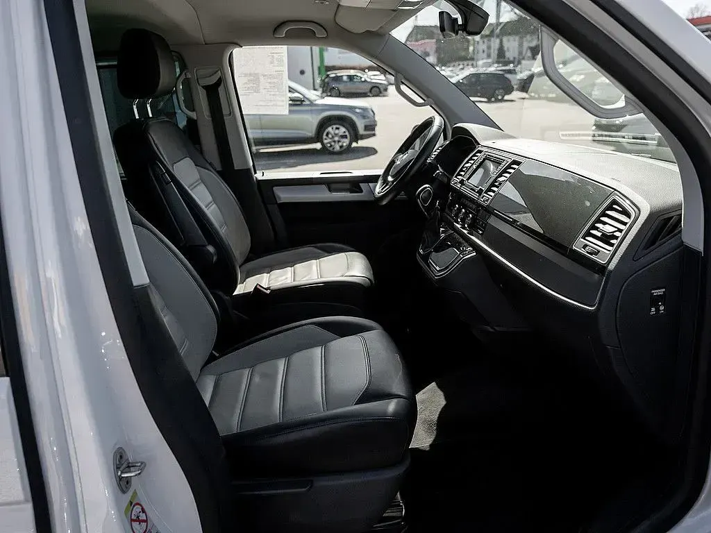 Gebraucht VW T6 Comfortline 204 PS (150 kW) 2017 Candy weiss Van