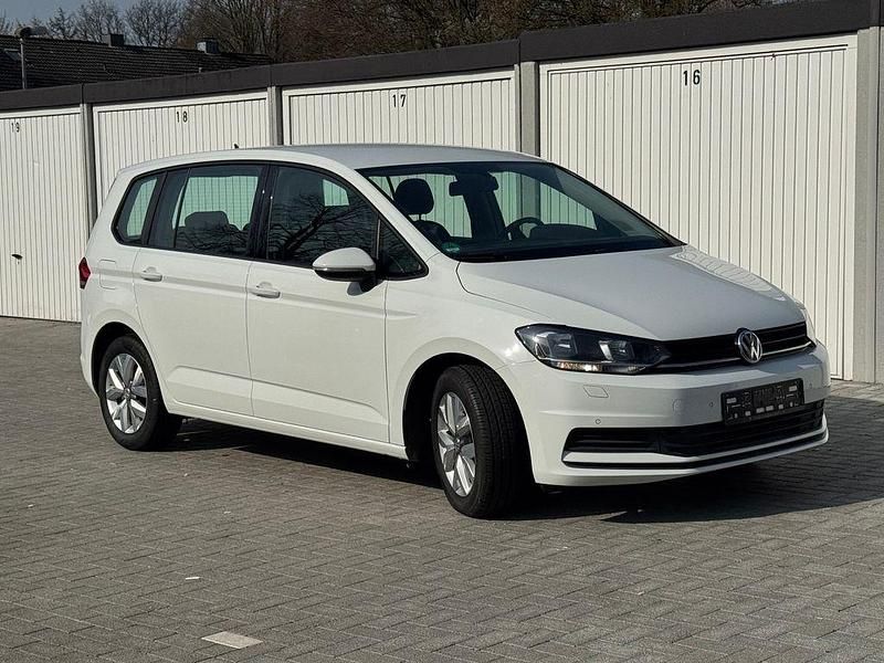 Gebraucht VW Touran Sound 116 PS (85 kW) 2017 Van / Kleinbus